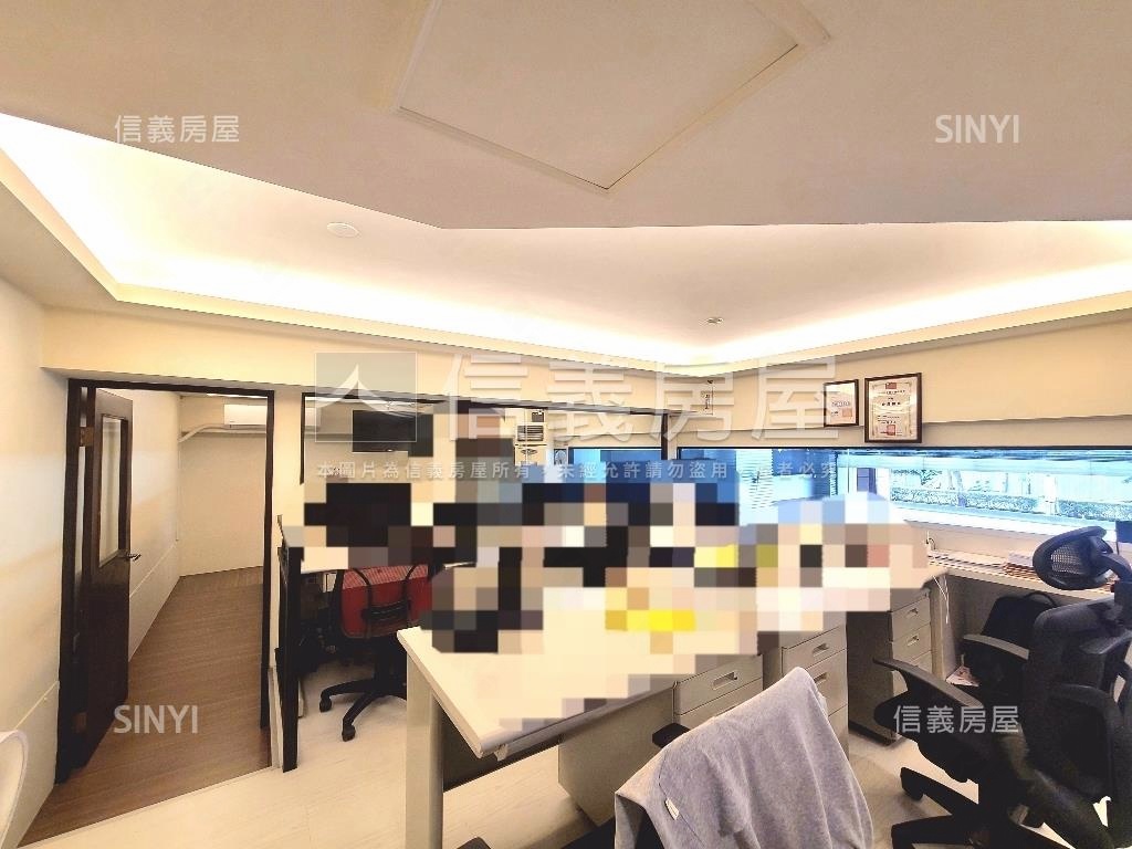 大興西路金店面附車位房屋室內格局與周邊環境