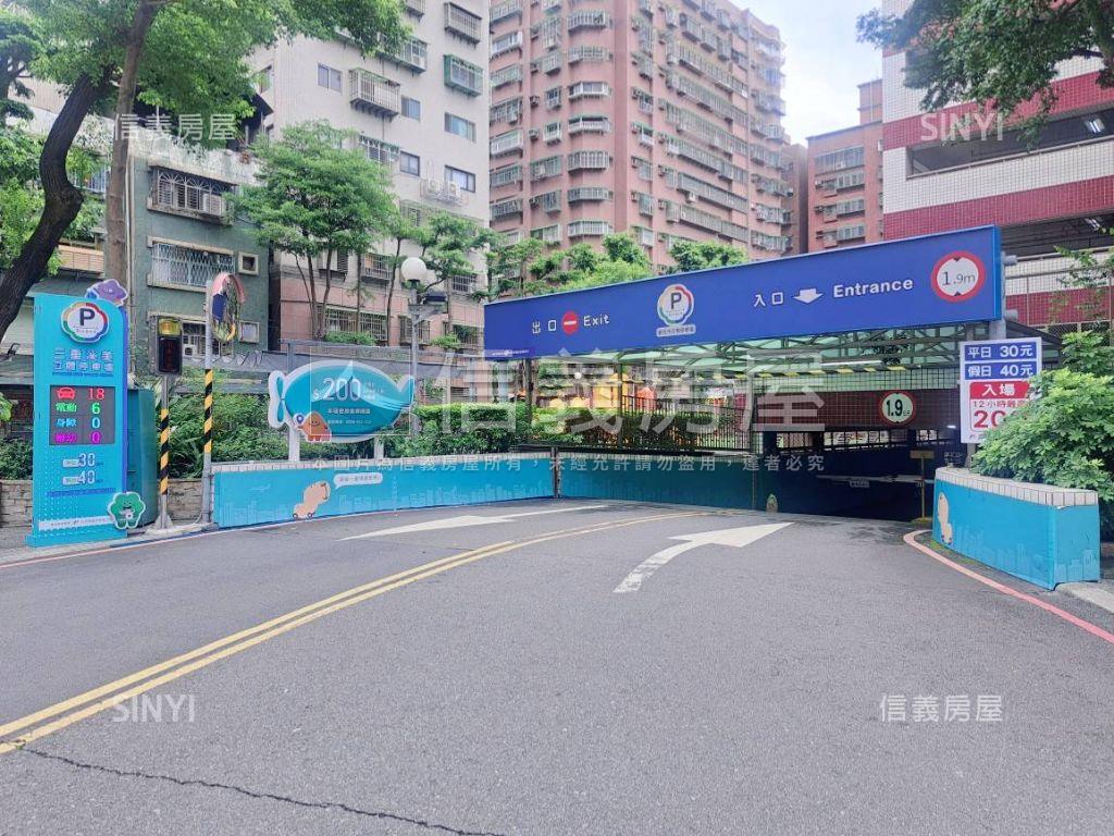 第一廣場六米面寬金店面房屋室內格局與周邊環境