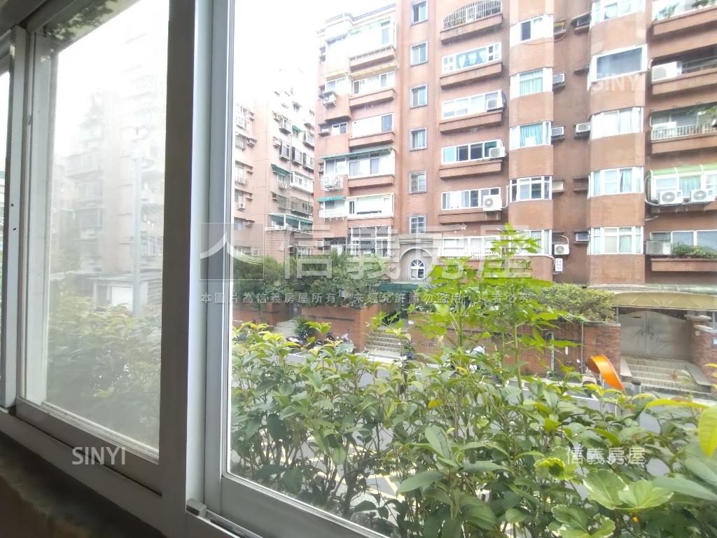 專任＊西湖大第＊珍稀釋出房屋室內格局與周邊環境