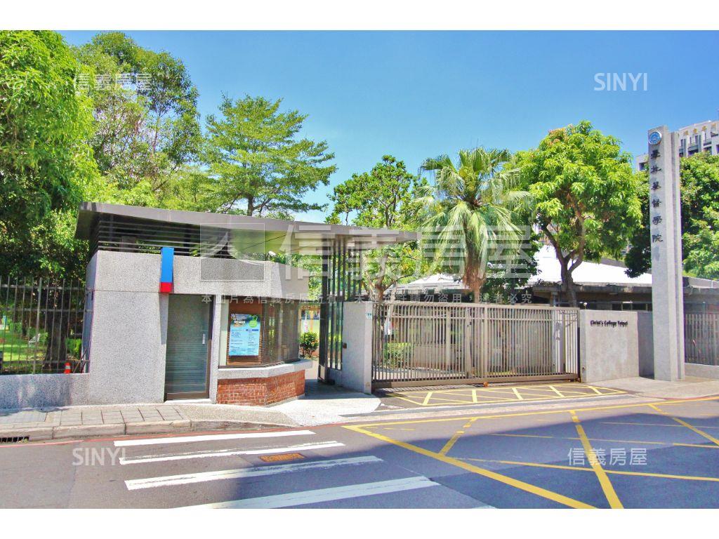 關渡百業皆宜稀有寬大店面房屋室內格局與周邊環境