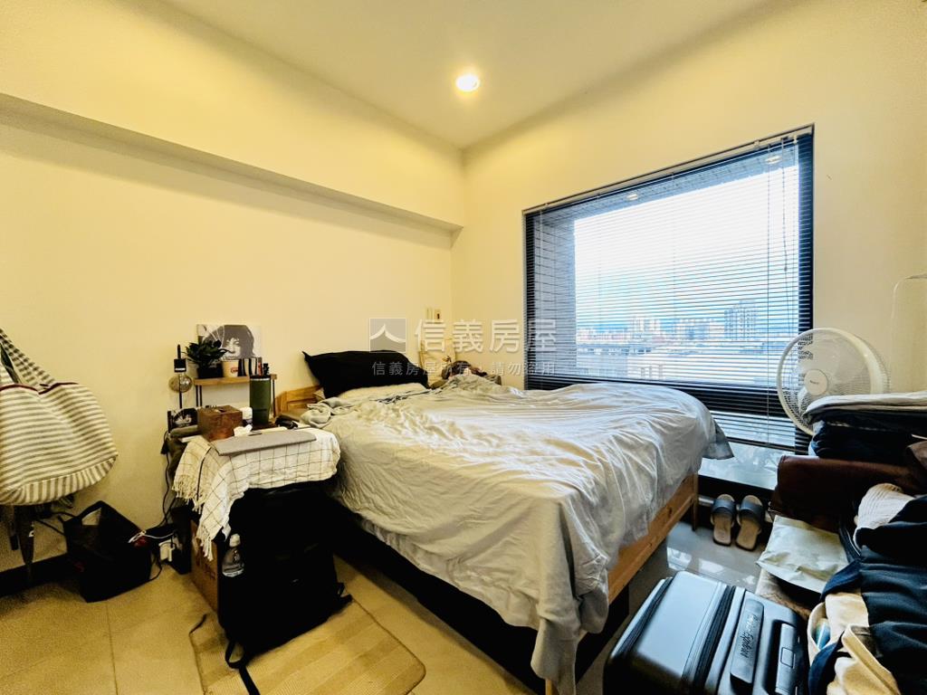 女人香二房房屋室內格局與周邊環境
