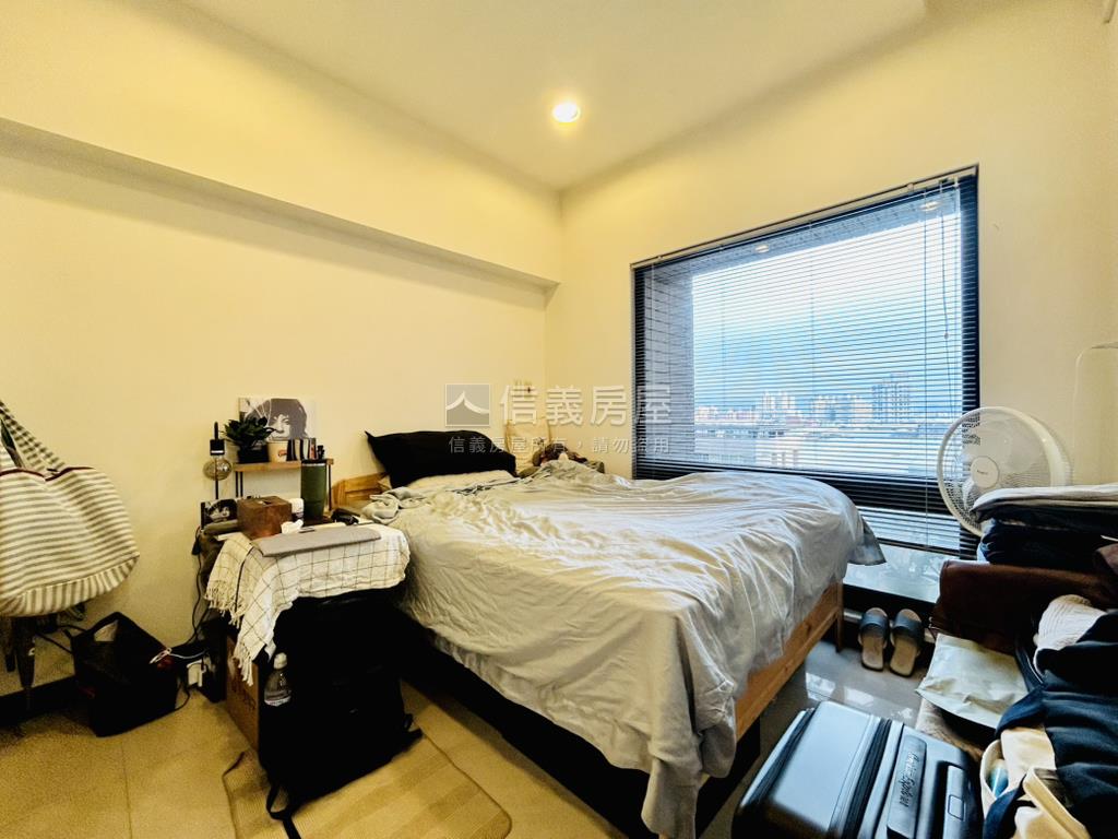 女人香二房房屋室內格局與周邊環境