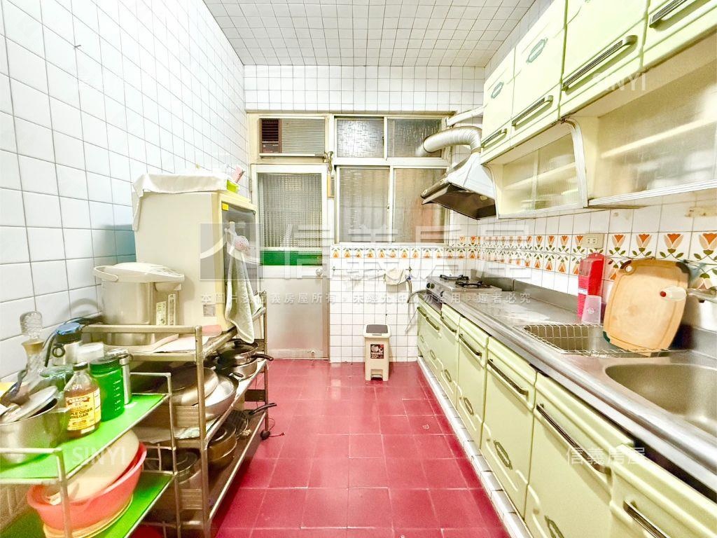 近捷運師大金華２樓美寓房屋室內格局與周邊環境