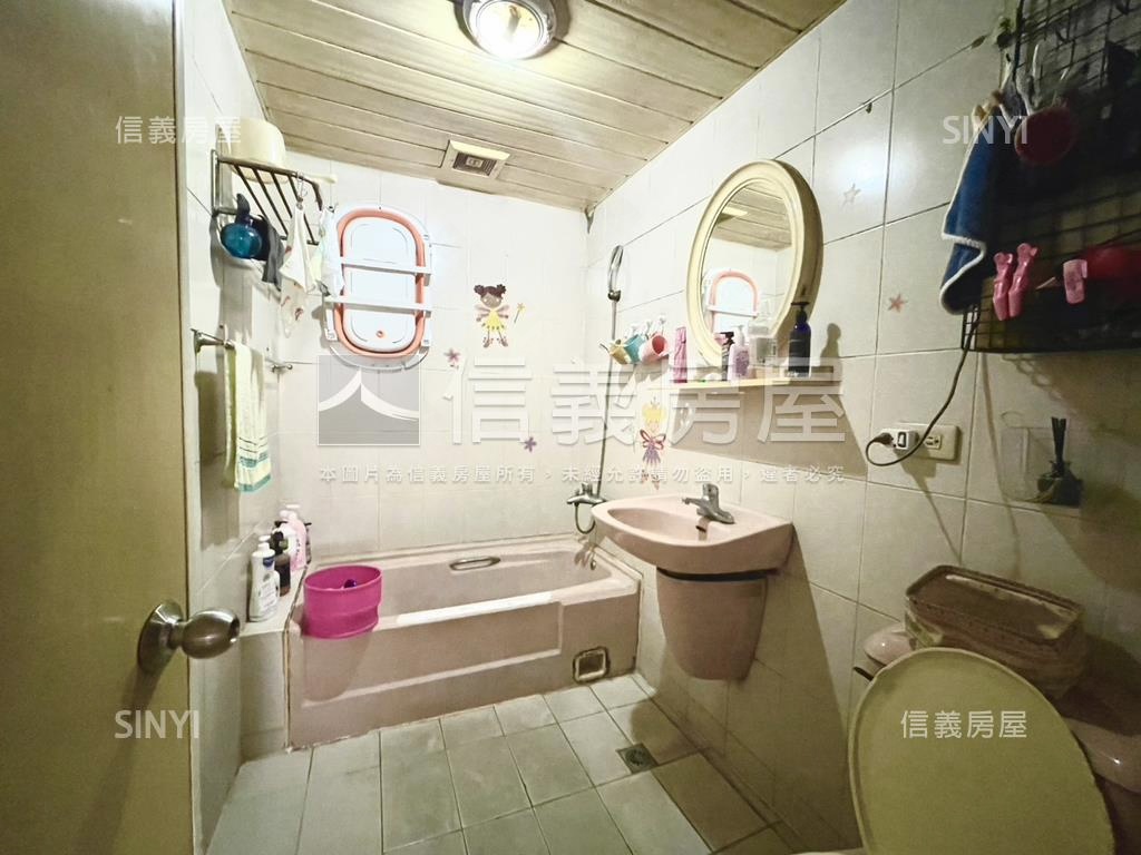 建工大三房健身公寓房屋室內格局與周邊環境