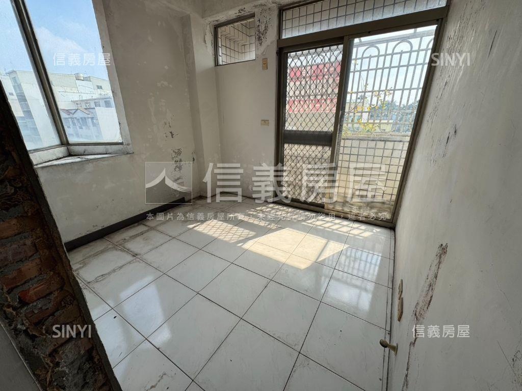 自強商圈經典傳統店住房屋室內格局與周邊環境