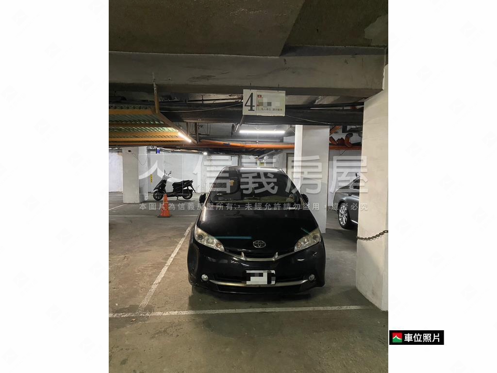 國泰青島電梯林蔭辦公大戶房屋室內格局與周邊環境