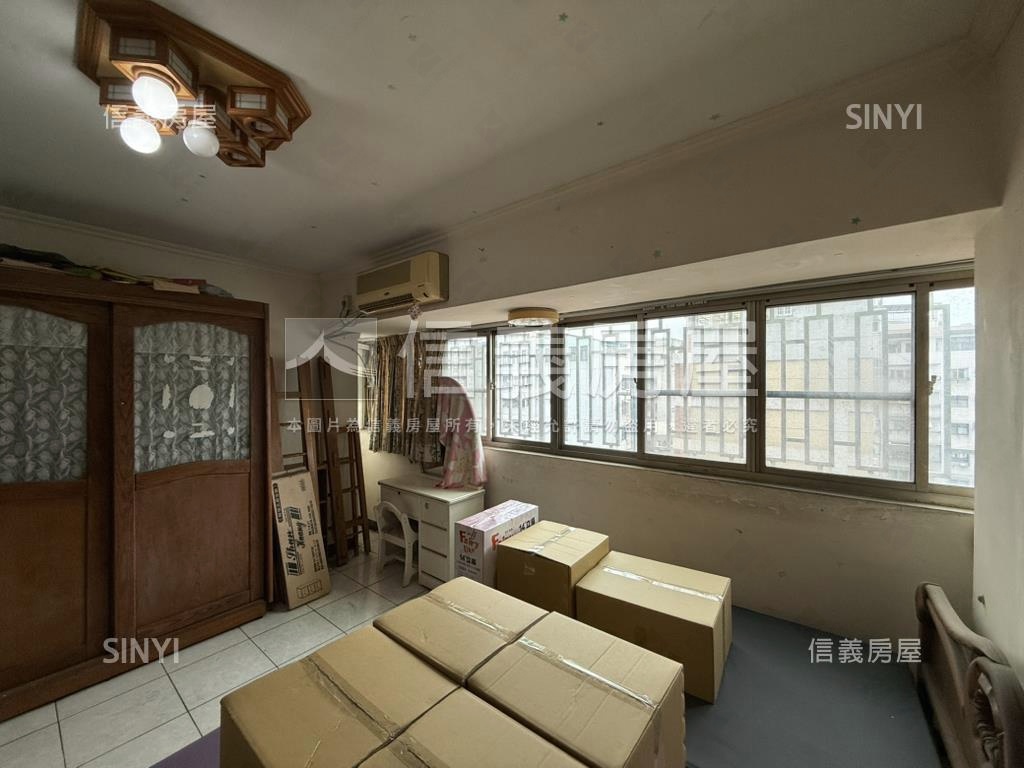 稀有西區大坪數華廈附平車房屋室內格局與周邊環境
