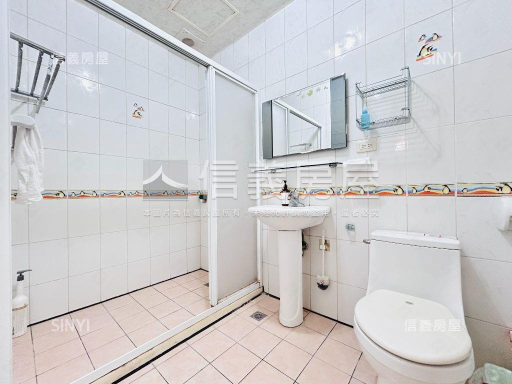 曼哈頓稀有兩房釋出房屋室內格局與周邊環境