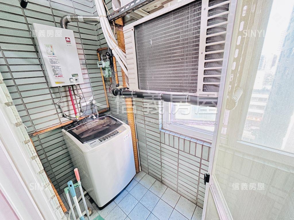 曼哈頓稀有兩房釋出房屋室內格局與周邊環境