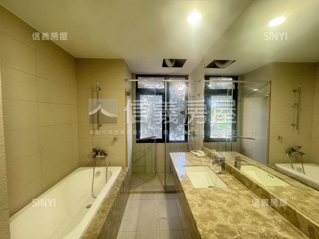 稀有釋出中央公園露臺戶房屋室內格局與周邊環境