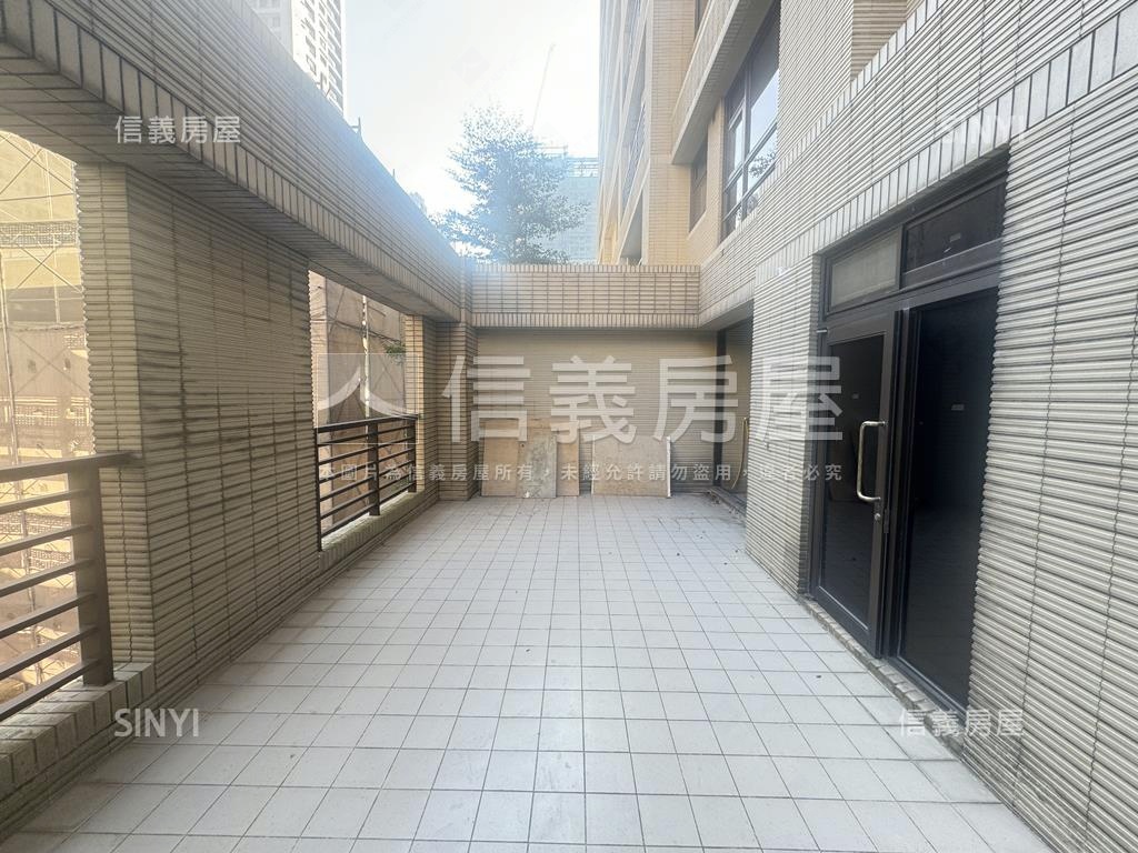 稀有釋出中央公園露臺戶房屋室內格局與周邊環境