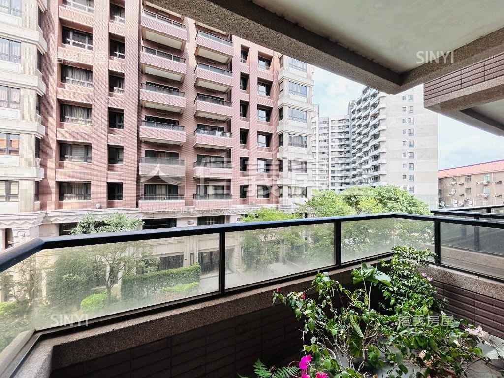 皇居大苑氣派大戶雙車位房屋室內格局與周邊環境