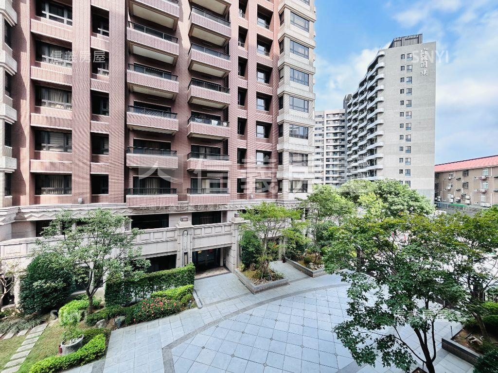 皇居大苑氣派大戶雙車位房屋室內格局與周邊環境