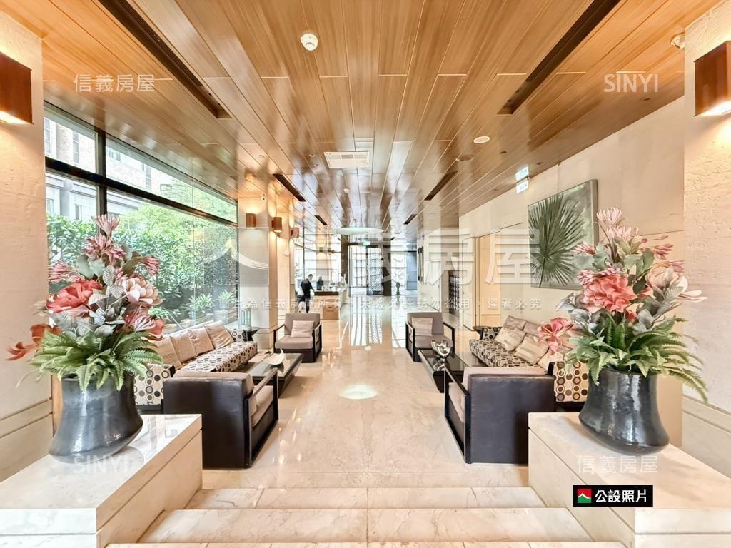 鄉林層峰４房豪邸坡平車位房屋室內格局與周邊環境