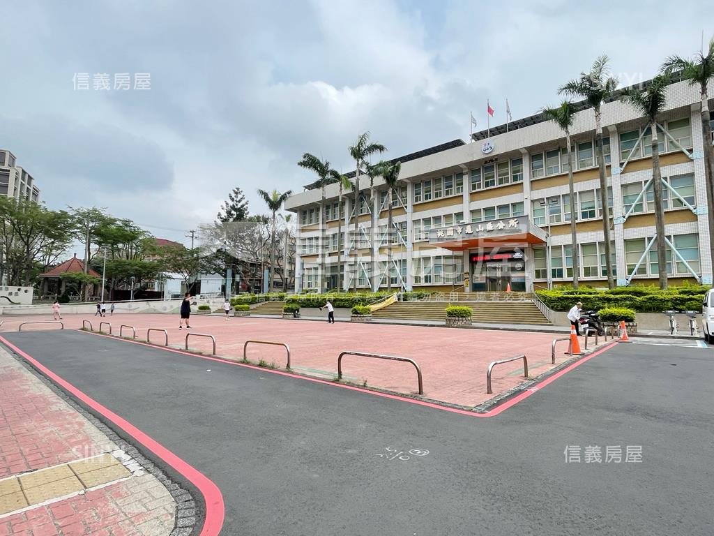 龜山中興路透店房屋室內格局與周邊環境