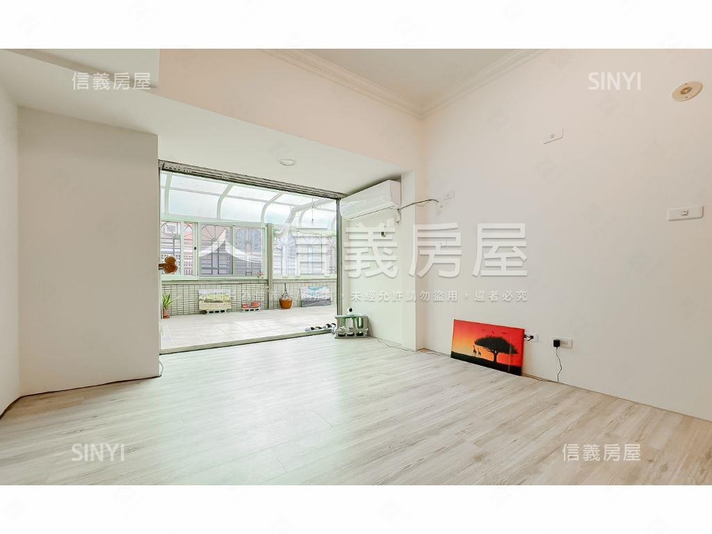 世紀紅漂亮三房車大露臺房屋室內格局與周邊環境