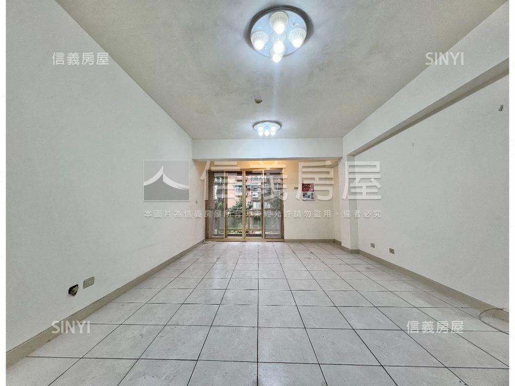 巨豪空間大三房加車位房屋室內格局與周邊環境