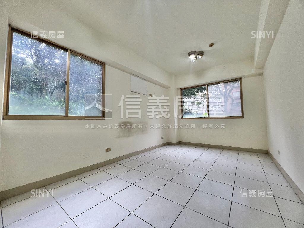 巨豪空間大三房加車位房屋室內格局與周邊環境