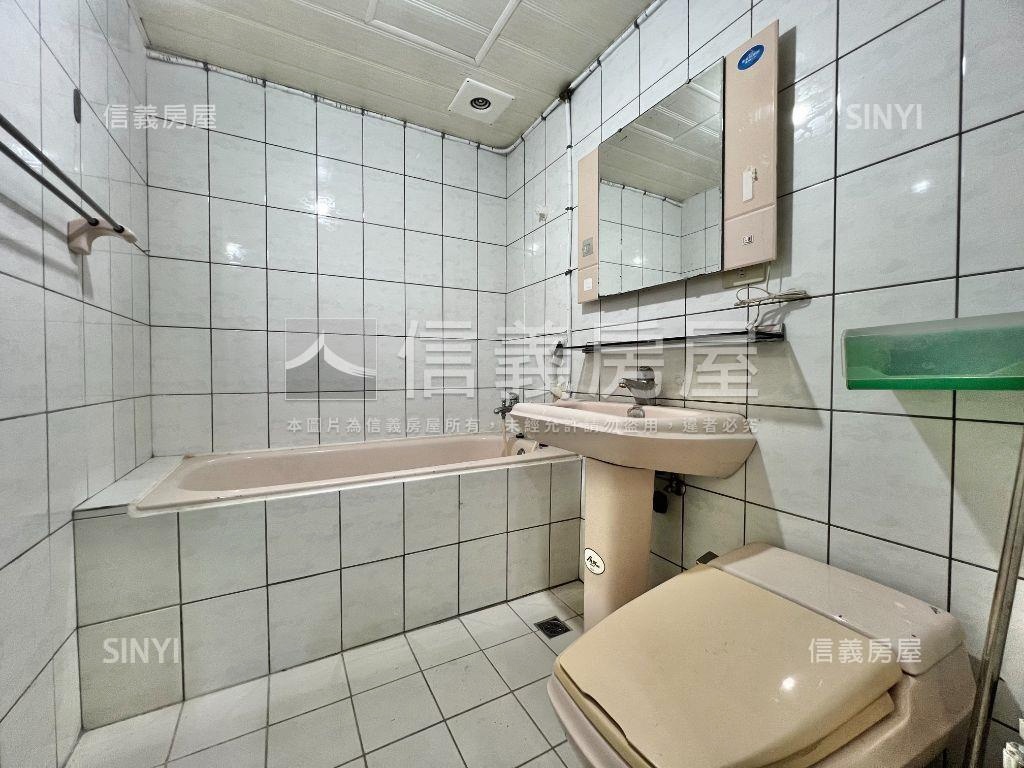 巨豪空間大三房加車位房屋室內格局與周邊環境