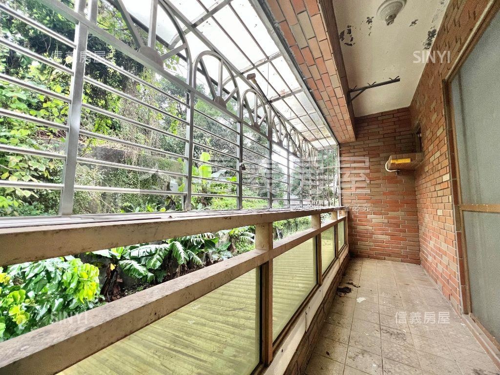 巨豪空間大三房加車位房屋室內格局與周邊環境