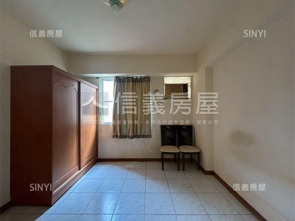 近交流道飛躍２１三房房屋室內格局與周邊環境