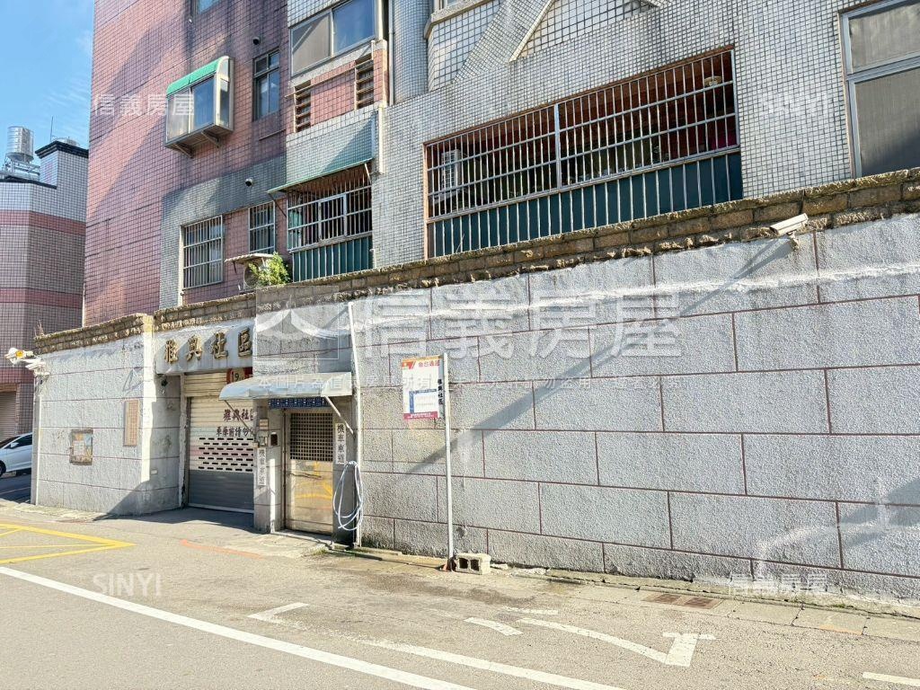 楊梅愛買旁好規劃三房房屋室內格局與周邊環境