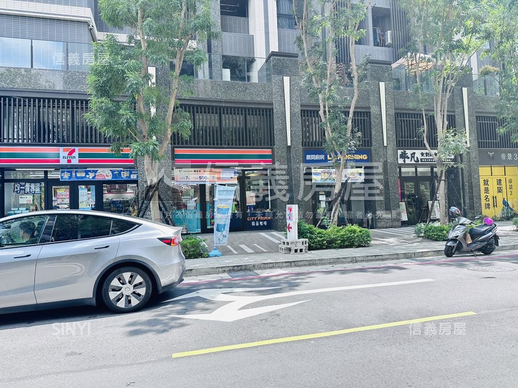 新潤ＲＩＶＥＲＯＮＥ房屋室內格局與周邊環境