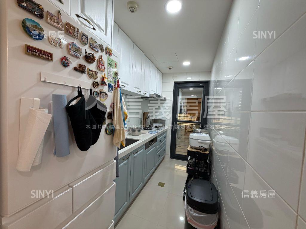 涵碧園邊間捷運三房車房屋室內格局與周邊環境