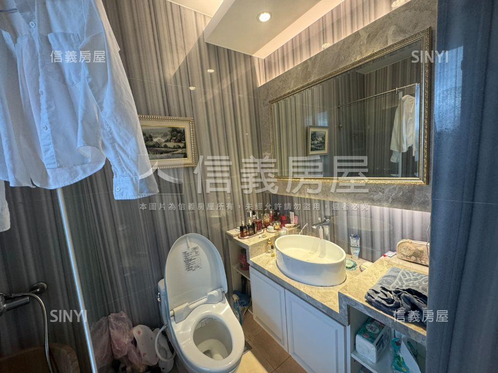 天際次高樓面綠景美宅房屋室內格局與周邊環境