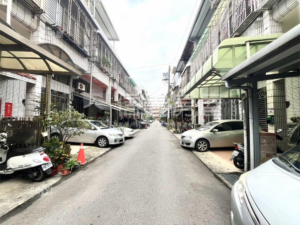 近未來Ｇ０３捷運透天別墅房屋室內格局與周邊環境