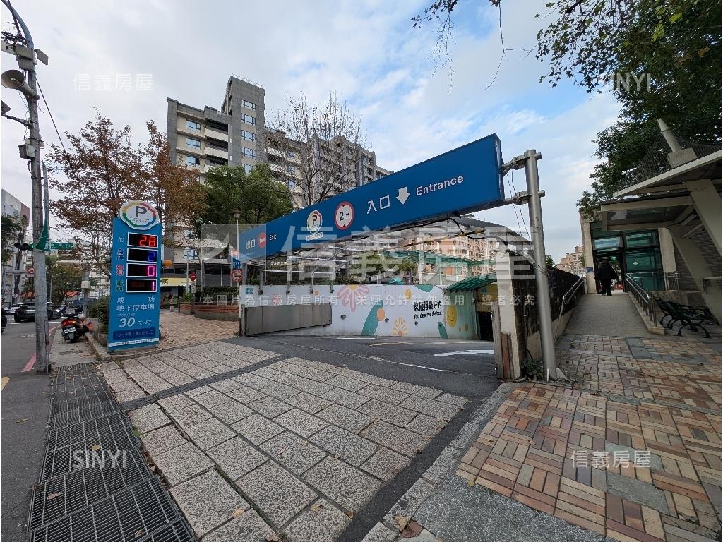 杭洲大廈大四房坡平車位房屋室內格局與周邊環境