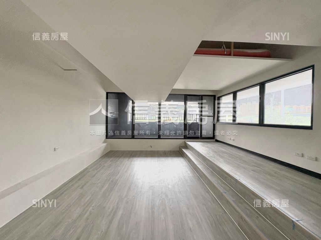 朗朗城心三角金店面房屋室內格局與周邊環境