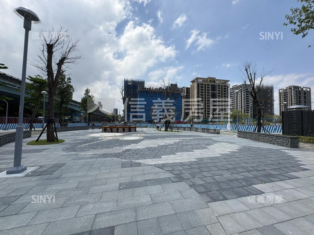 朗朗城心三角金店面房屋室內格局與周邊環境