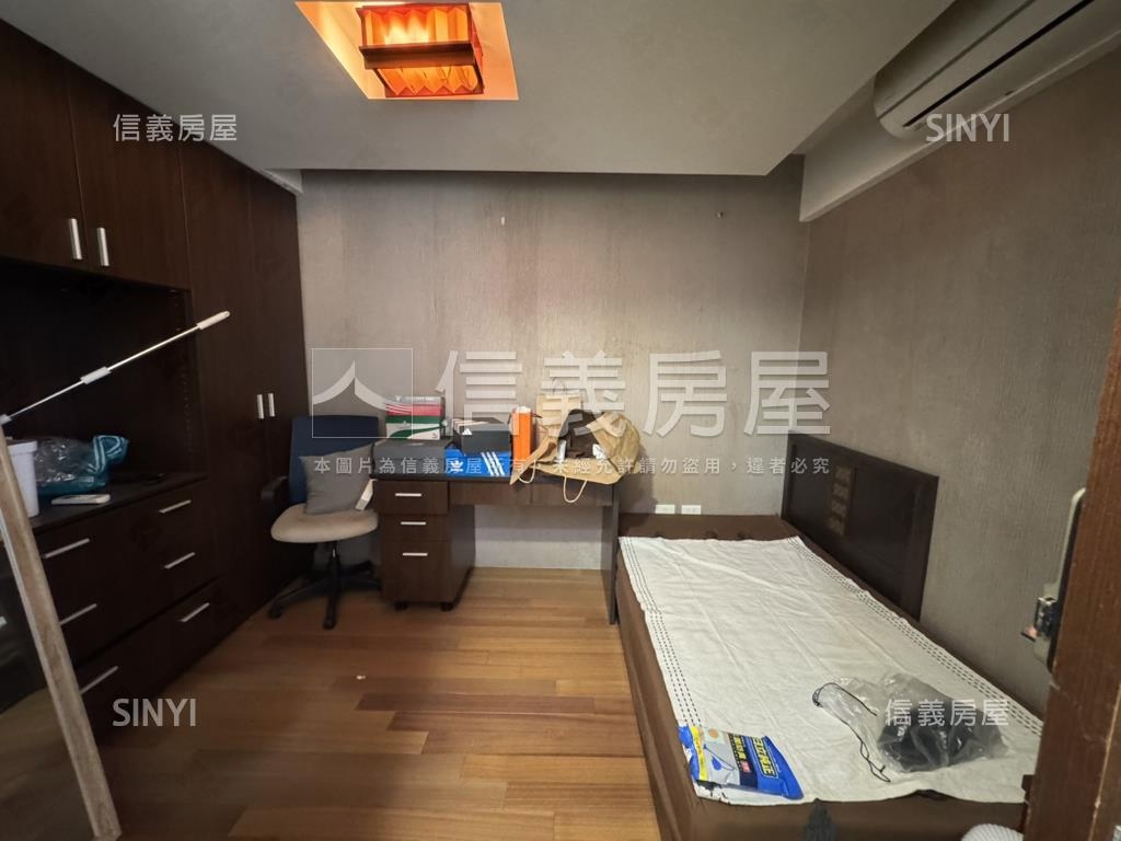 芝山捷運方正頂加珠寶盒房屋室內格局與周邊環境