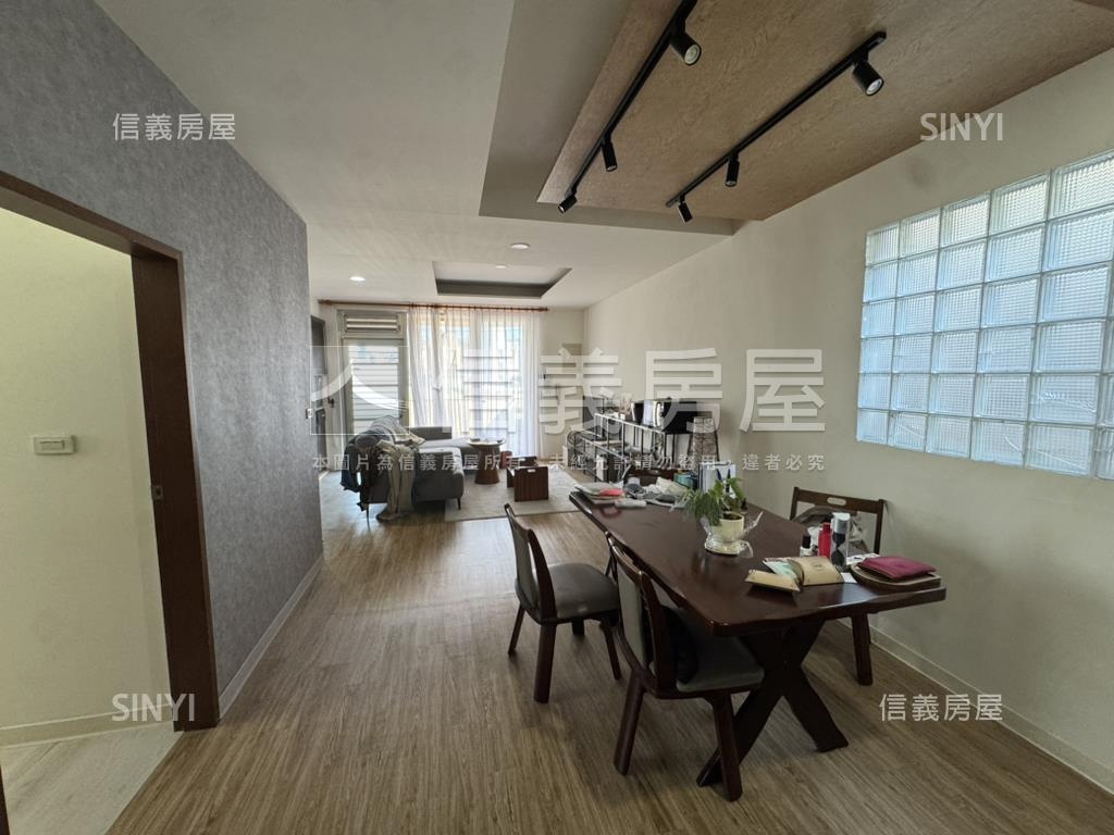 芝山捷運方正頂加珠寶盒房屋室內格局與周邊環境