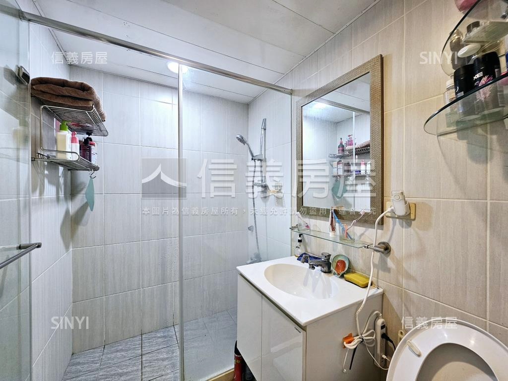耀東國北教大實小景觀３房房屋室內格局與周邊環境