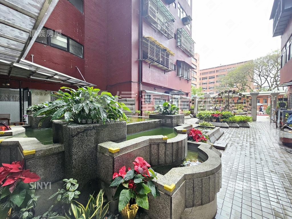 耀東國北教大實小景觀３房房屋室內格局與周邊環境
