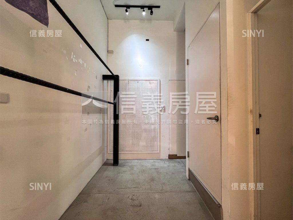 近火車站建國二路圓夢店面房屋室內格局與周邊環境
