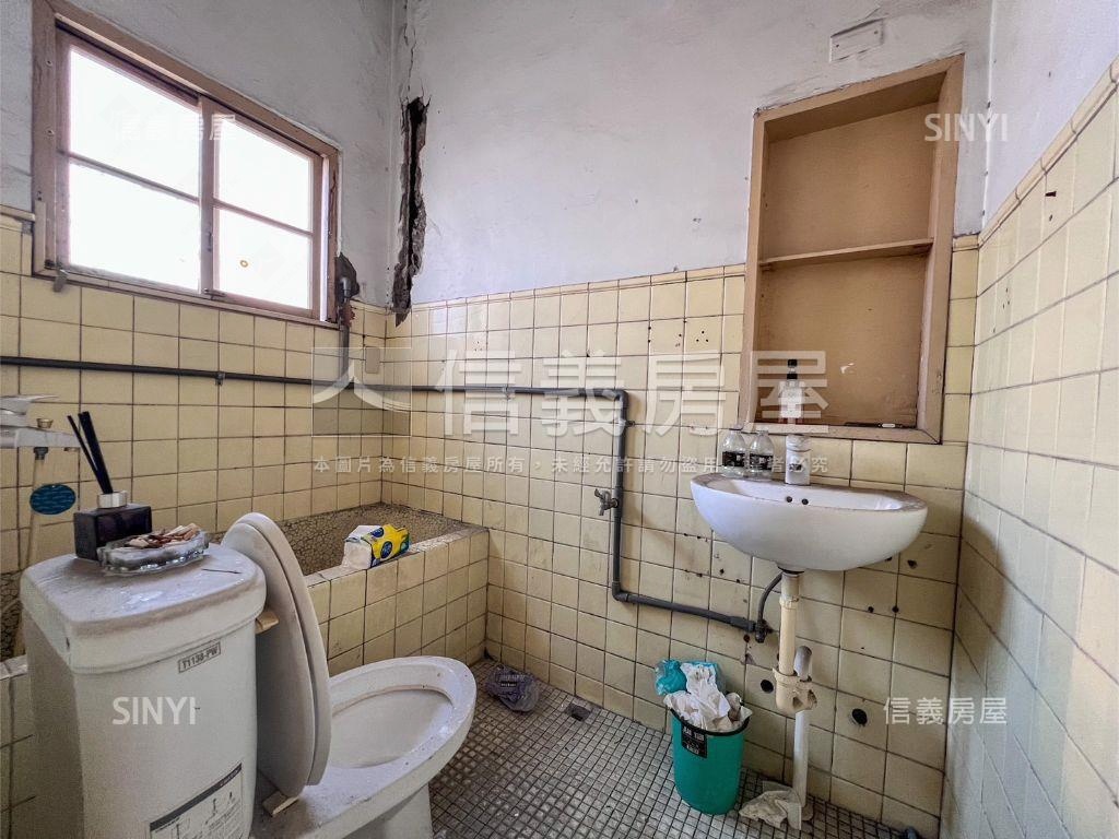 近火車站建國二路圓夢店面房屋室內格局與周邊環境