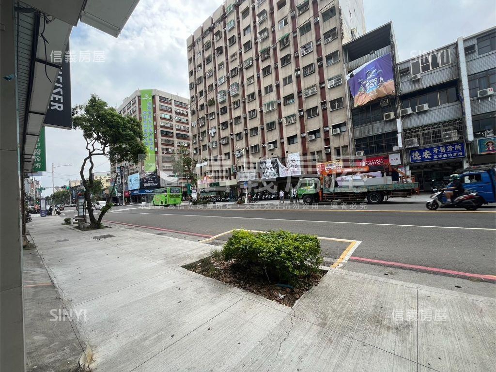 近火車站建國二路圓夢店面房屋室內格局與周邊環境