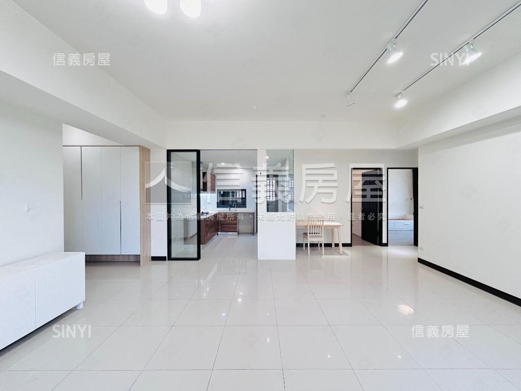 青埔近華泰曜見築三房車位房屋室內格局與周邊環境