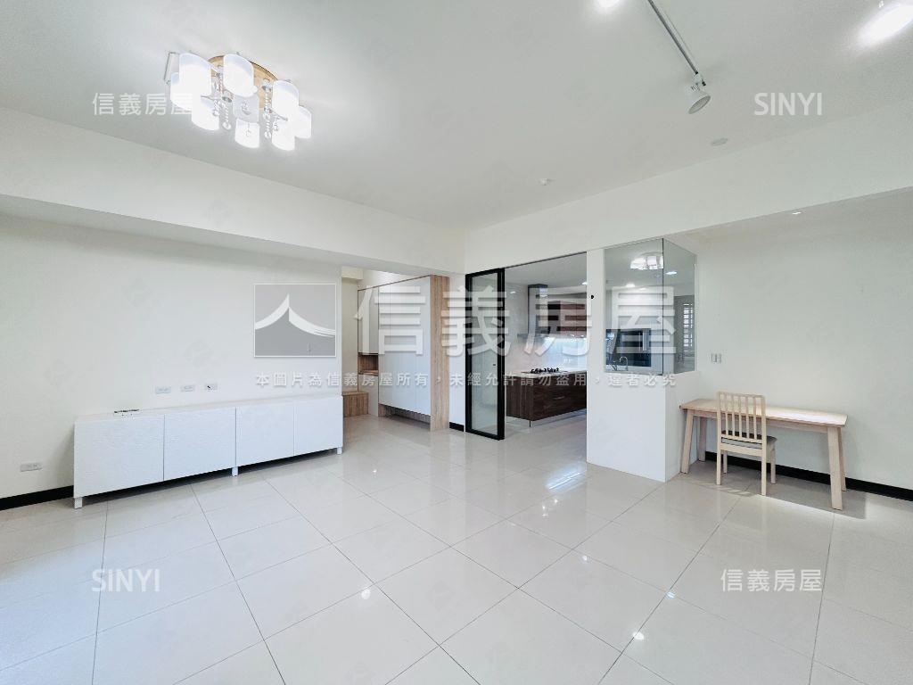 青埔近華泰曜見築三房車位房屋室內格局與周邊環境