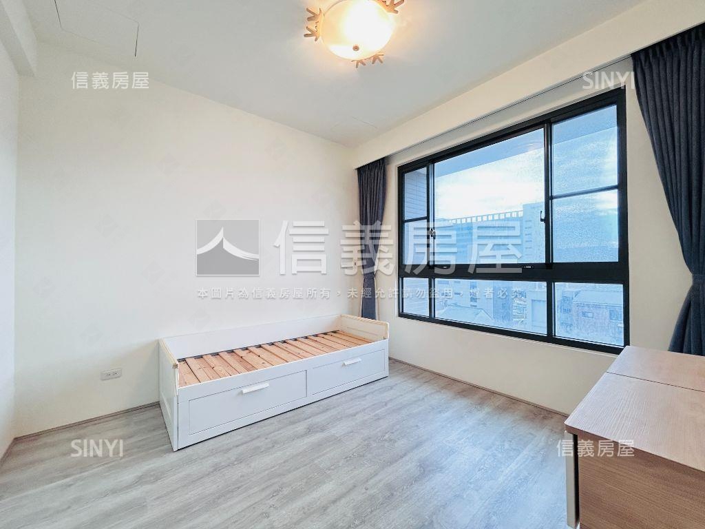 青埔近華泰曜見築三房車位房屋室內格局與周邊環境