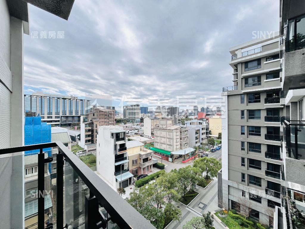 青埔近華泰曜見築三房車位房屋室內格局與周邊環境