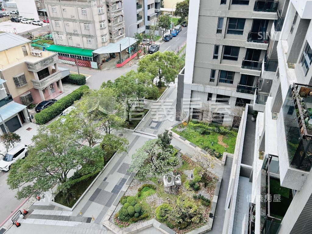 青埔近華泰曜見築三房車位房屋室內格局與周邊環境