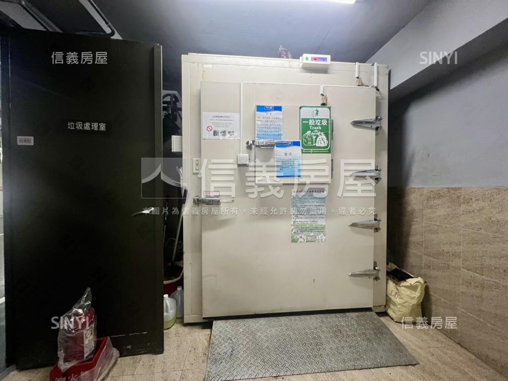 基隆早安國揚質感兩房車位房屋室內格局與周邊環境