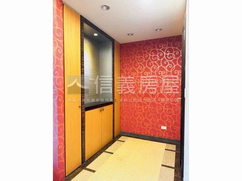 中正國中稀有邊間高樓名邸房屋室內格局與周邊環境