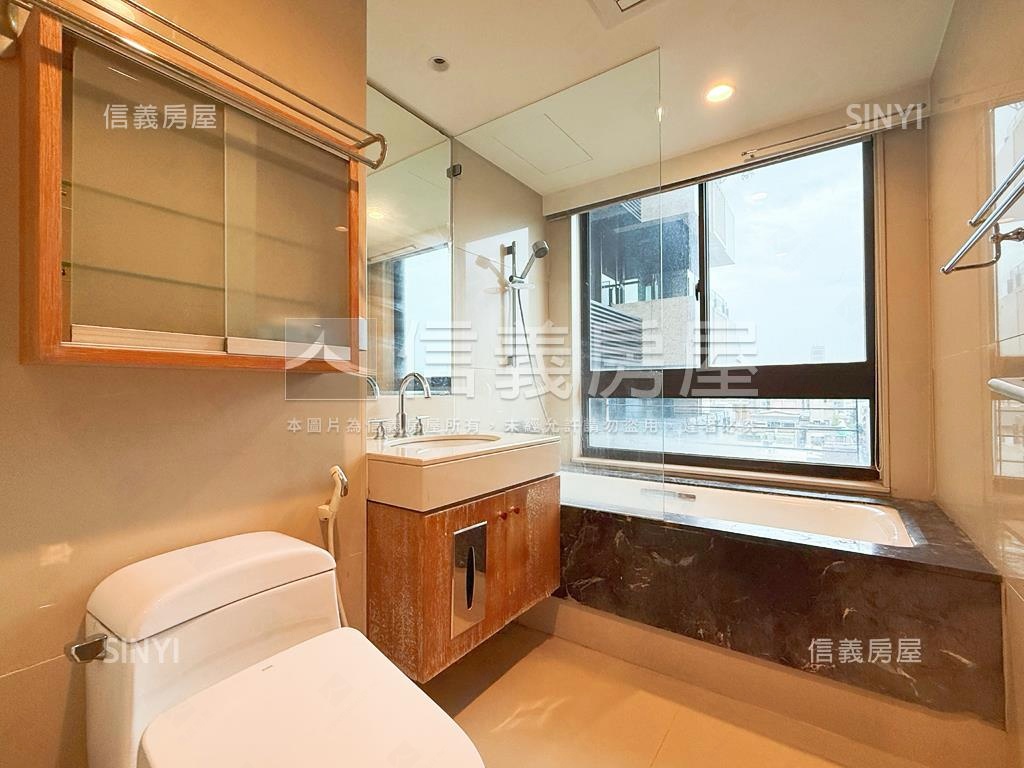 中正國中稀有邊間高樓名邸房屋室內格局與周邊環境