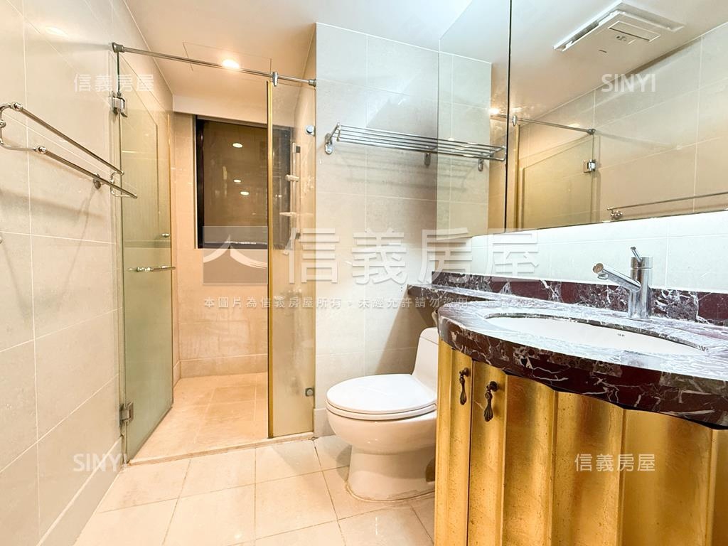 中正國中稀有邊間高樓名邸房屋室內格局與周邊環境