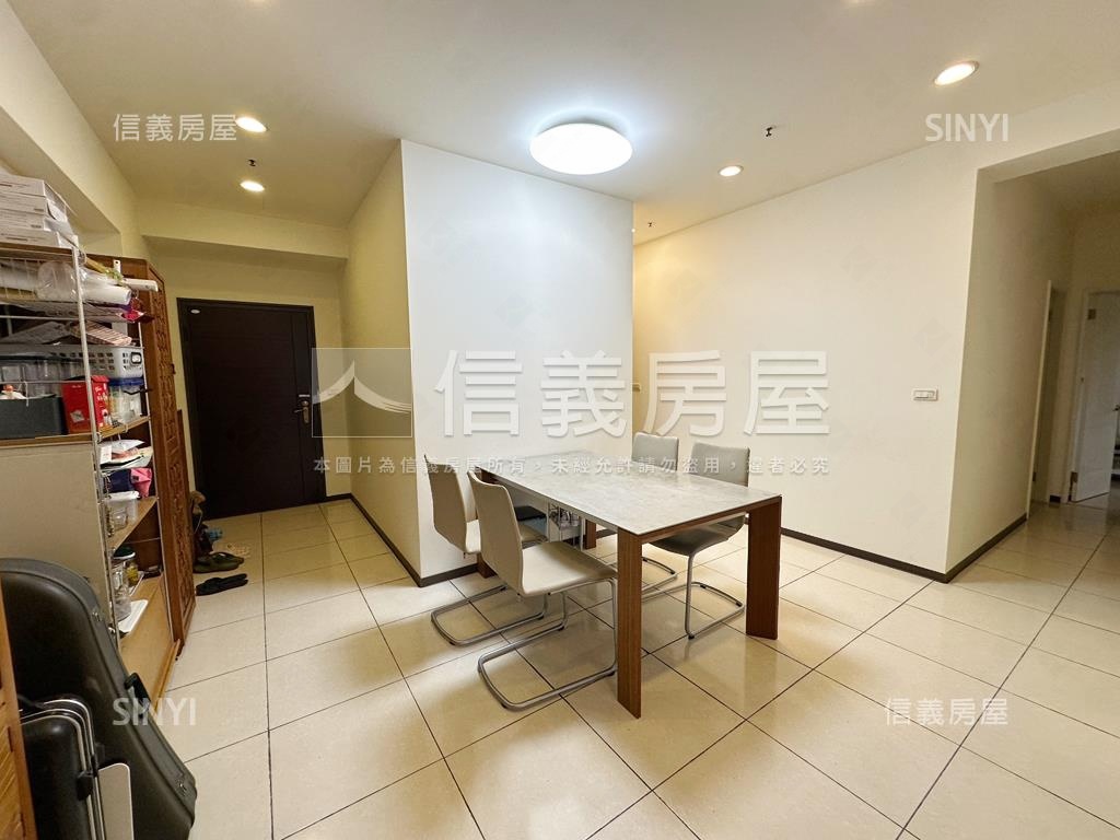 昇陽府中棧三房帶車位房屋室內格局與周邊環境